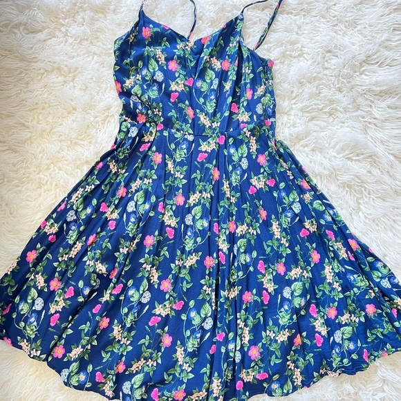 Old Navy Dresses & Skirts - Floral Sundress